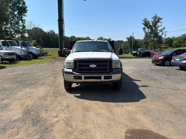 Image of Ford F-550 equipment image 1