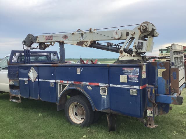 Image of Ford F-550 equipment image 2
