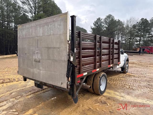Image of Ford F-550 equipment image 1