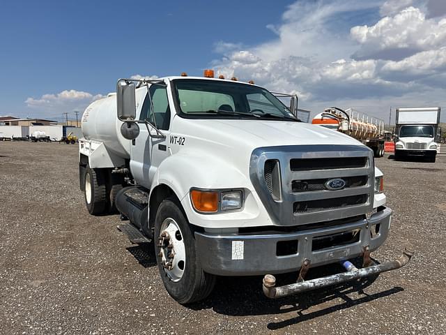Image of Ford F-650 equipment image 3