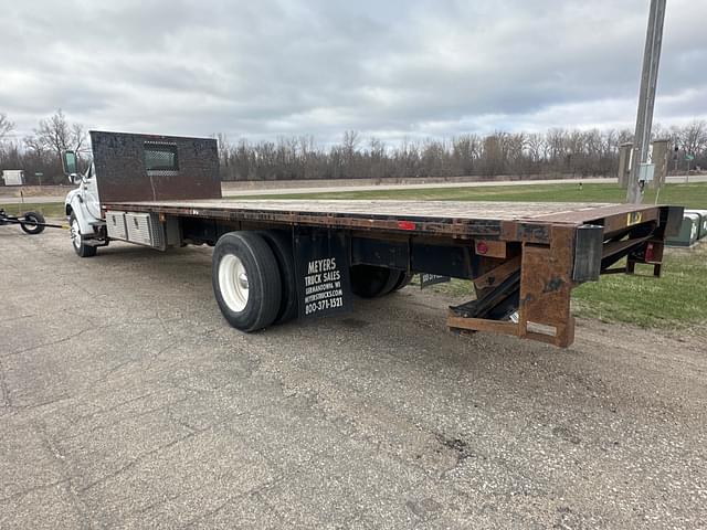 Image of Ford F-650 equipment image 2