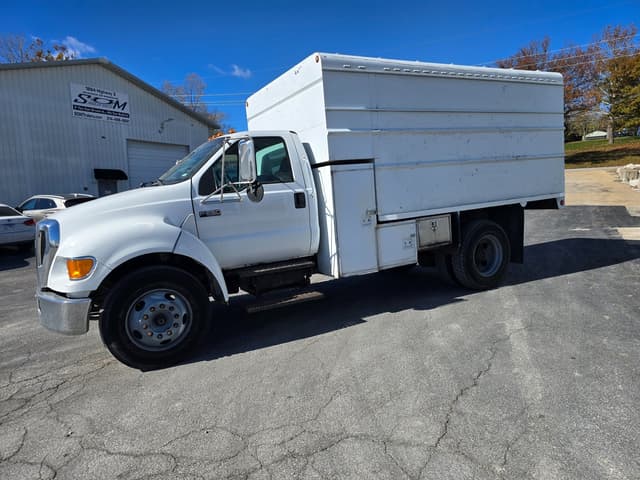 Image of Ford F-650 equipment image 4