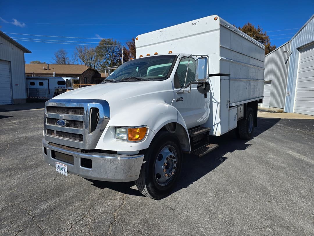 Image of Ford F-650 Primary image