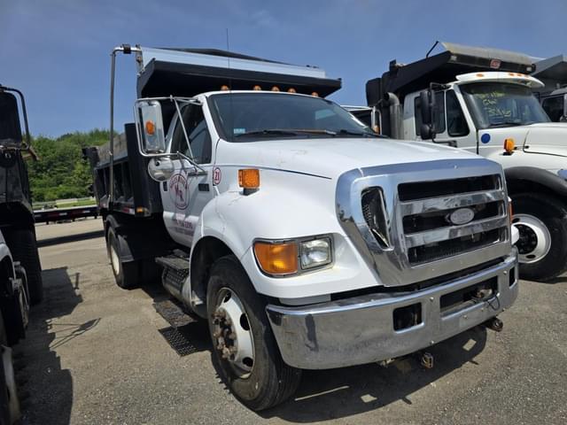 Image of Ford F-650 equipment image 2