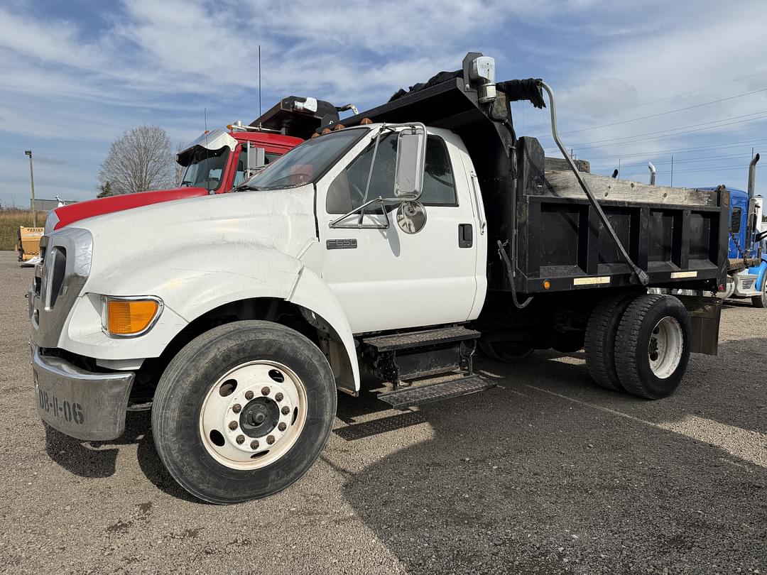 Image of Ford F-650 Primary Image