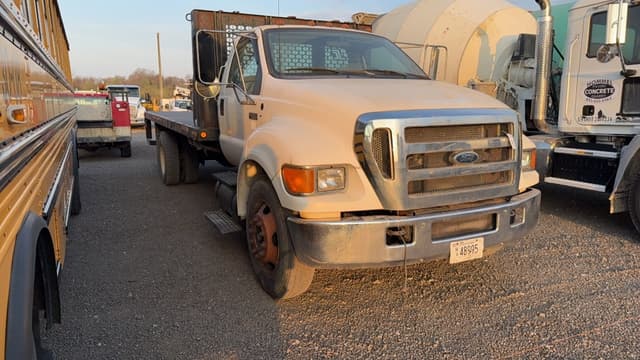 Image of Ford F-650 equipment image 2