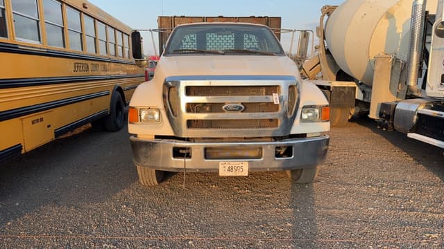 Image of Ford F-650 equipment image 1
