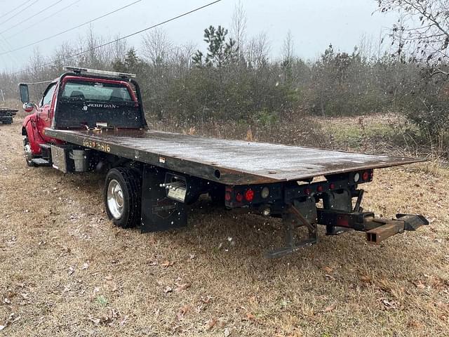 Image of Ford F-650 equipment image 2