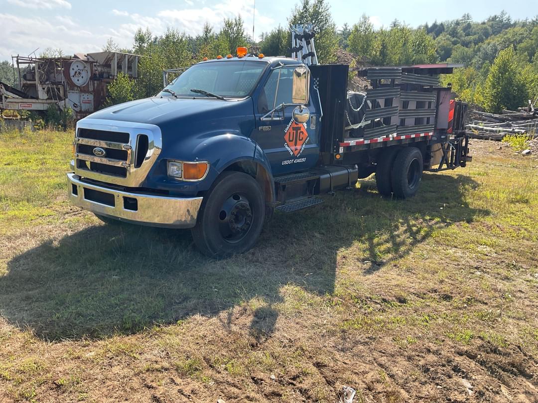 Image of Ford F-650 Primary image