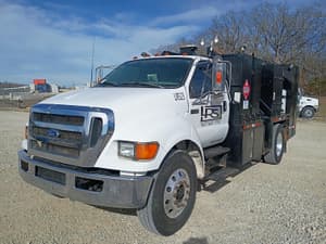 2005 Ford F-750 Image