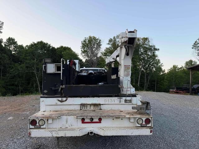 Image of Ford F-750 equipment image 1
