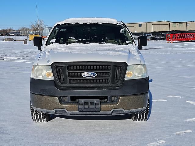 Image of Ford F-150 equipment image 1