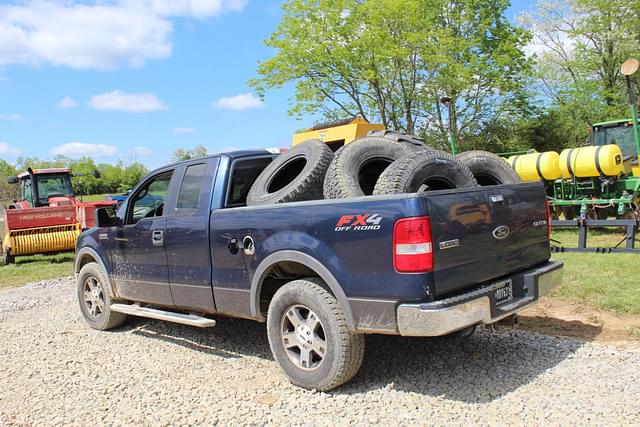 Image of Ford F-150 equipment image 1
