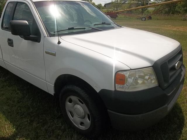 Image of Ford F-150 equipment image 2