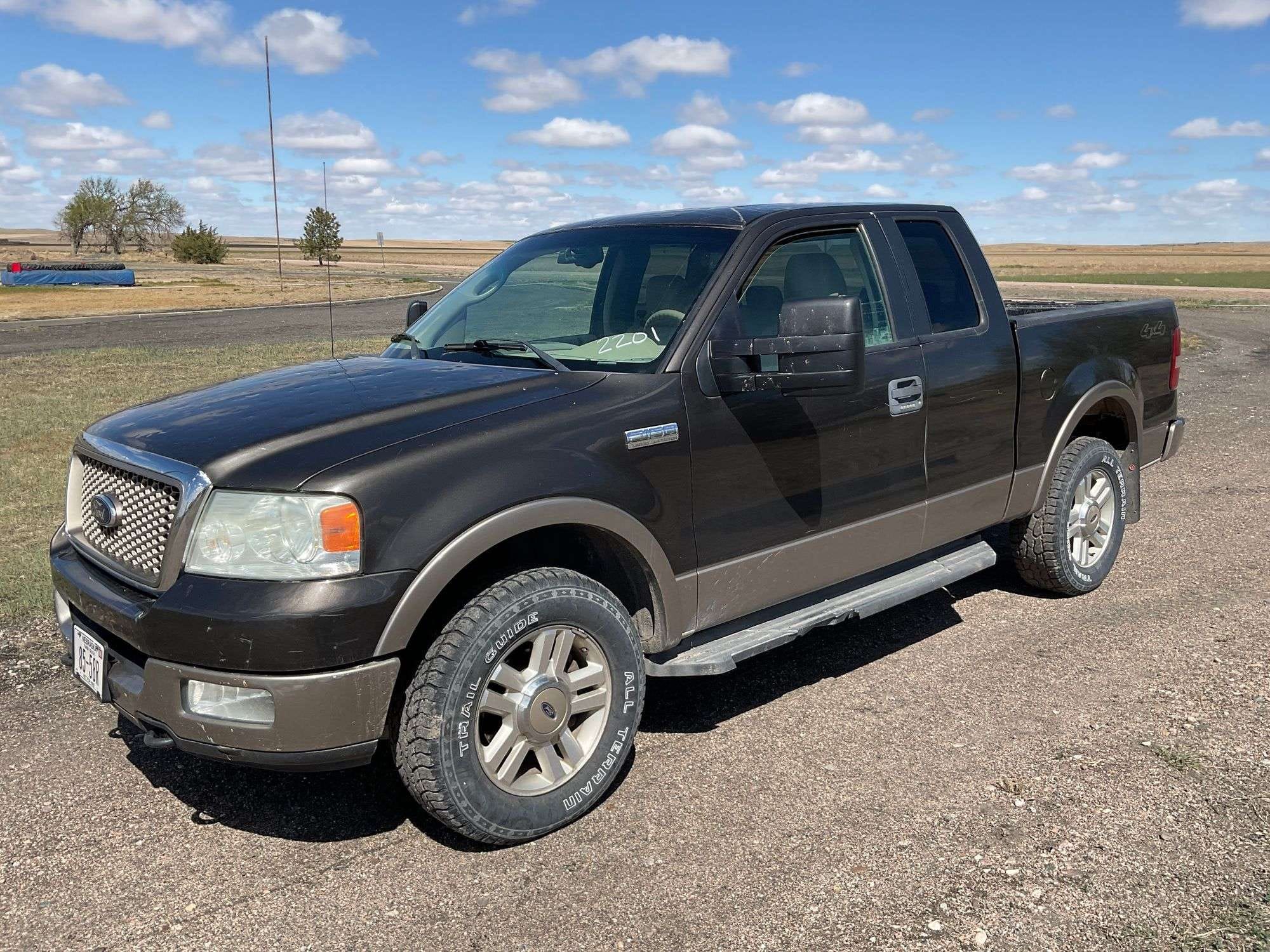 2005 Ford F-150 Equipment Image0