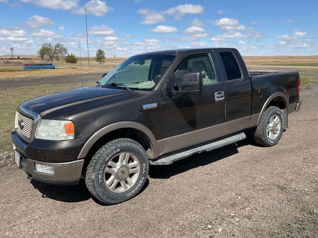 Image of Ford F-150 equipment image 1