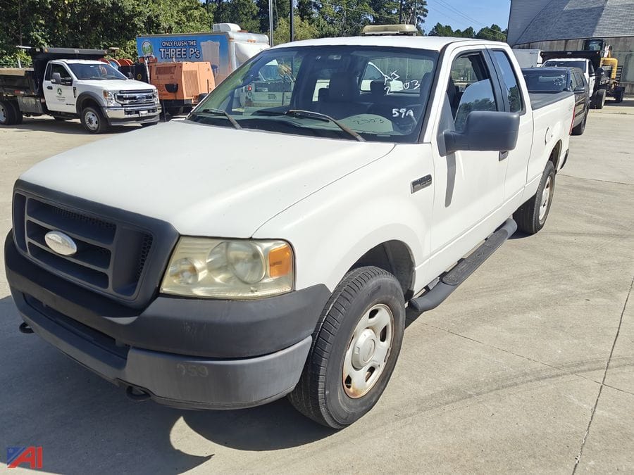2005 Ford F-150 Equipment Image0