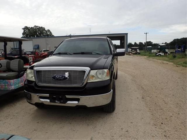 Image of Ford F-150 equipment image 1