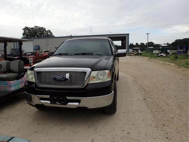 Image of Ford F-150 equipment image 1