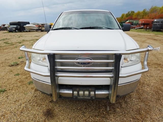 Image of Ford F-150 equipment image 4