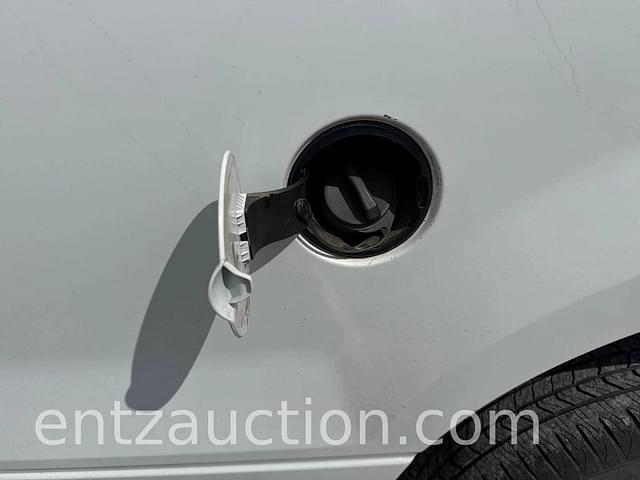 Image of Ford F-150 equipment image 4