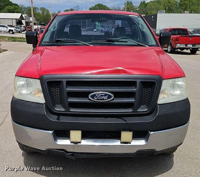 Image of Ford F-150 equipment image 1