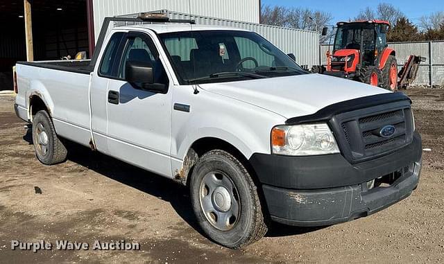 Image of Ford F-150 equipment image 2