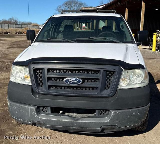 Image of Ford F-150 equipment image 1