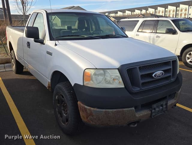 Image of Ford F-150 equipment image 2