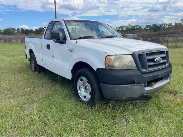 Image of Ford F-150 equipment image 1