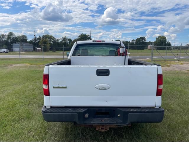 Image of Ford F-150 equipment image 3