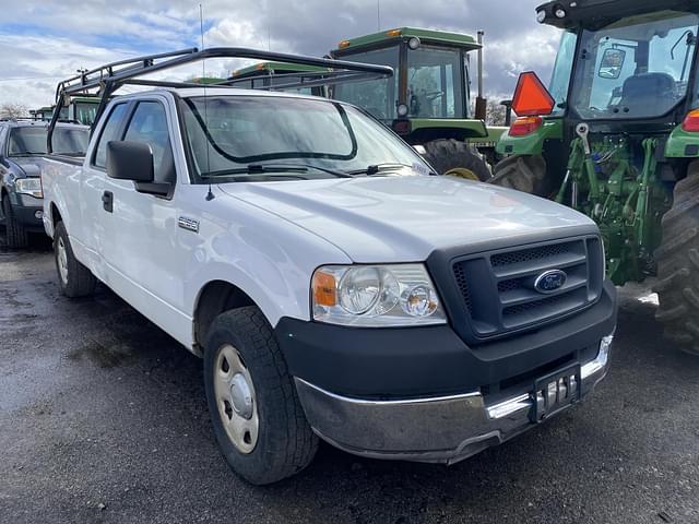 Image of Ford F-150 equipment image 1