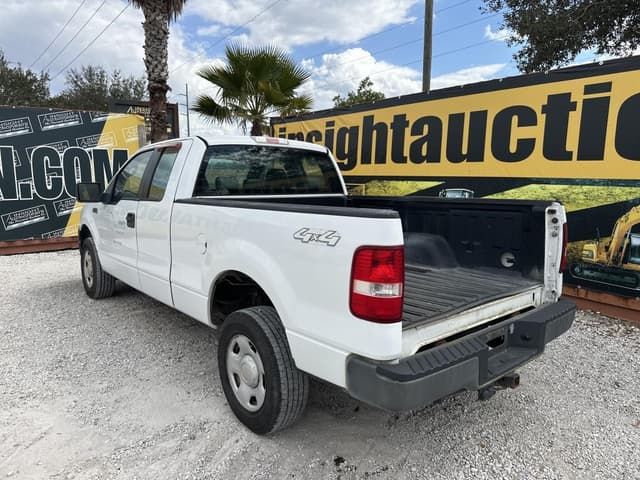 Image of Ford F-150 equipment image 1