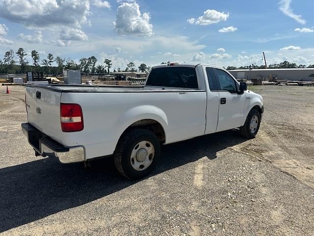 Image of Ford F-150 equipment image 2