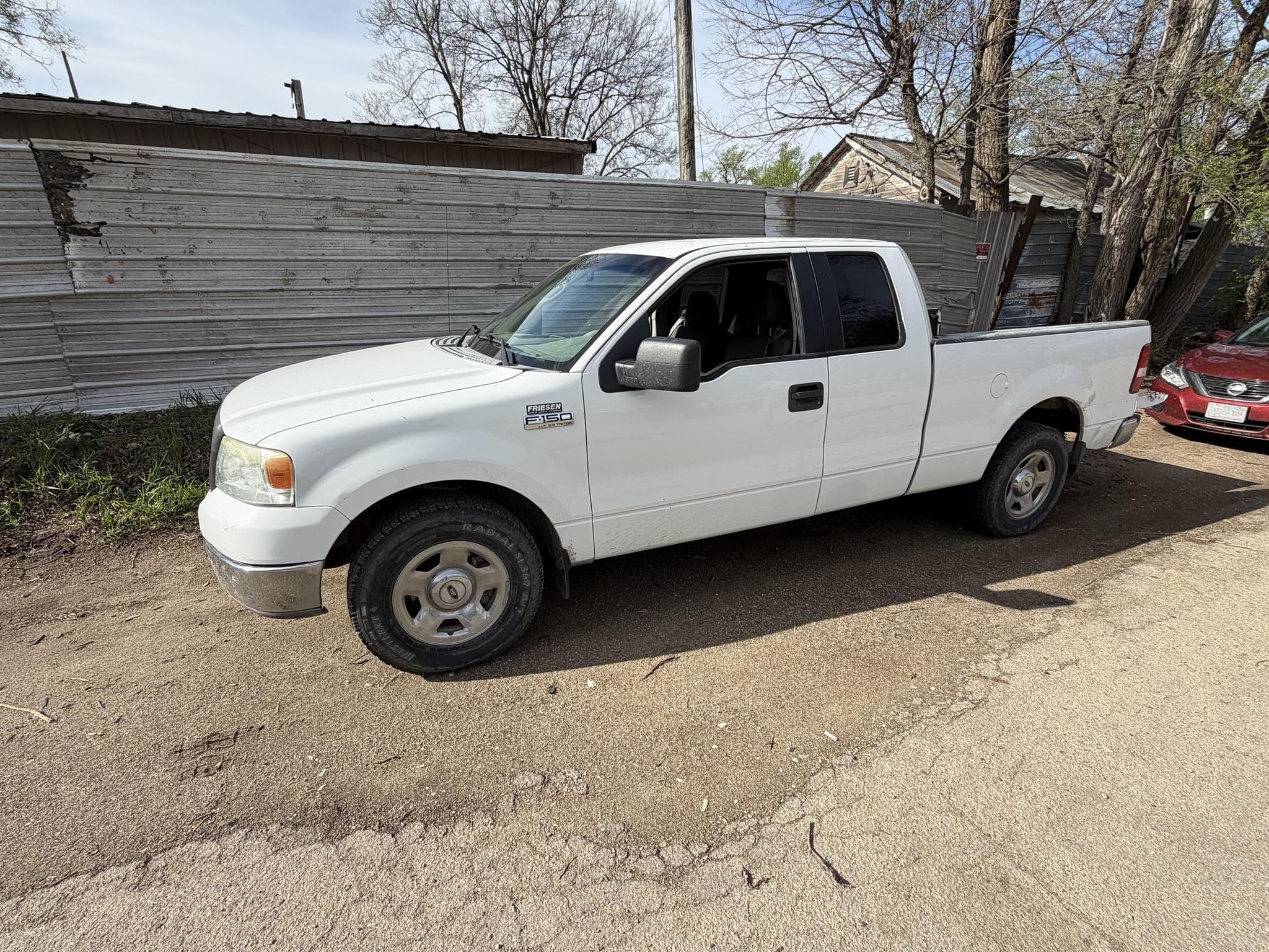 2005 Ford F-150 Equipment Image0