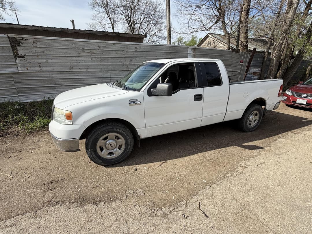 Image of Ford F-150 Primary image