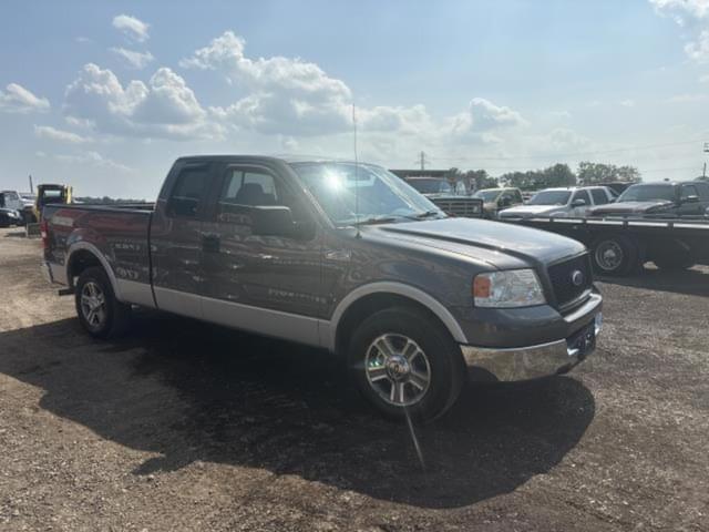 Image of Ford F-150 equipment image 3