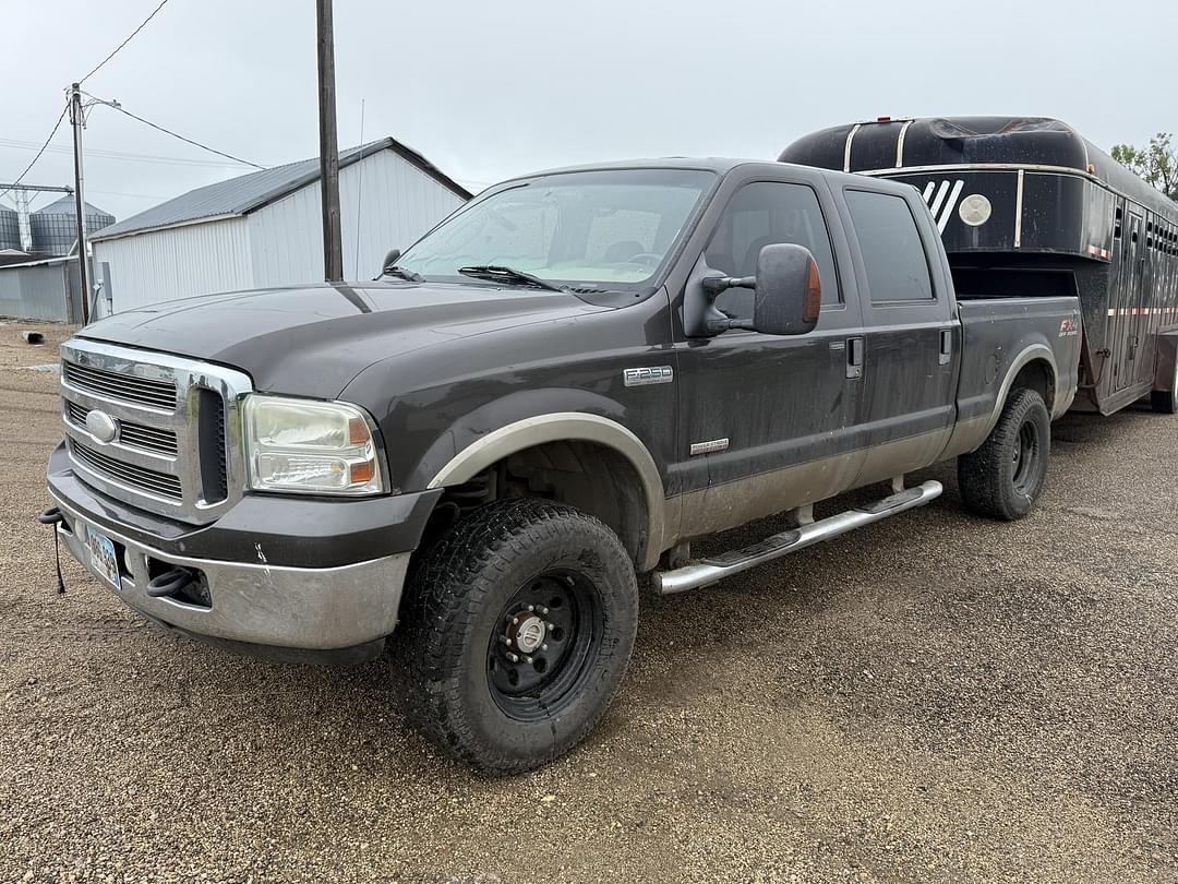 Image of Ford F-250 Primary image