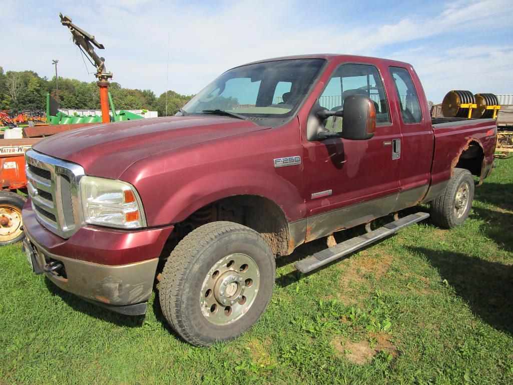 Image of Ford F-250 Primary image