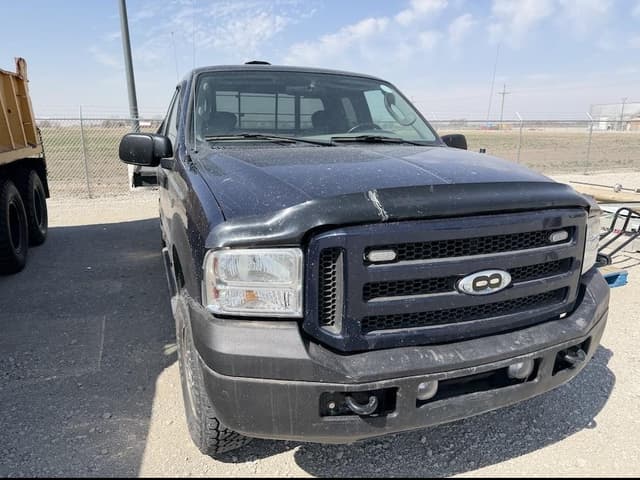 Image of Ford F-250 equipment image 3