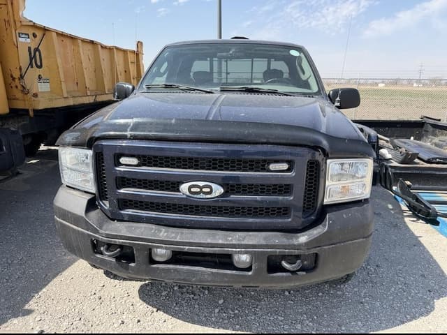 Image of Ford F-250 equipment image 2