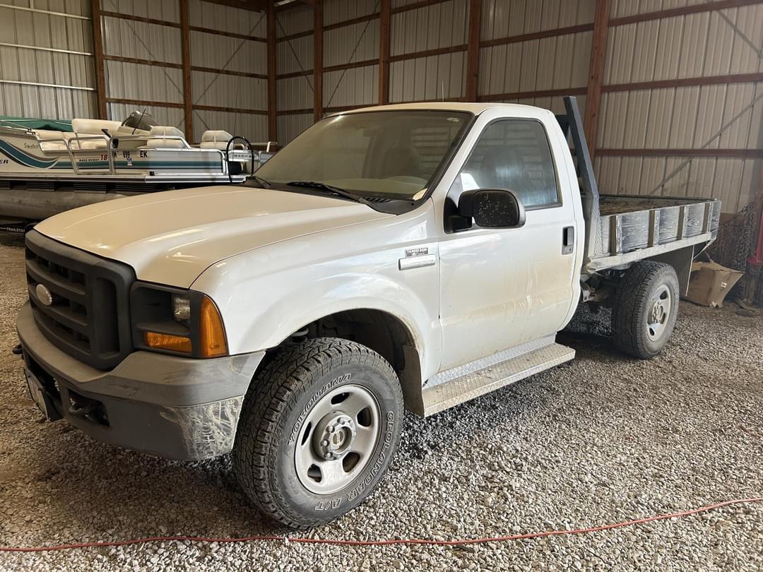 Image of Ford F-250 Primary image
