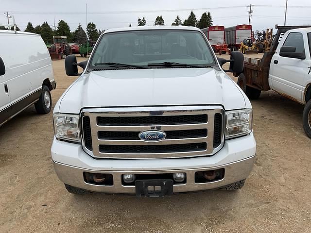 Image of Ford F-250 equipment image 1