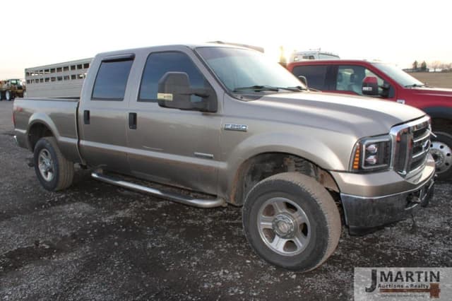 Image of Ford F-250 equipment image 1