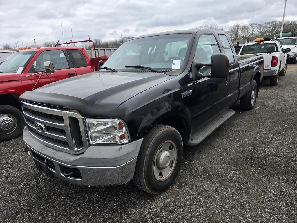 Image of Ford F-250 Primary image