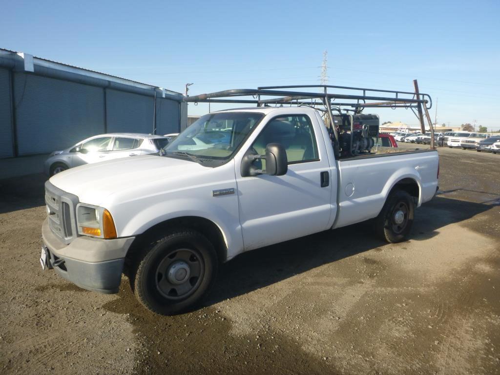 Image of Ford F-250 Primary image