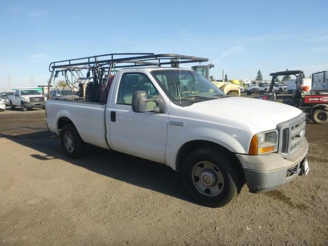 Image of Ford F-250 equipment image 1