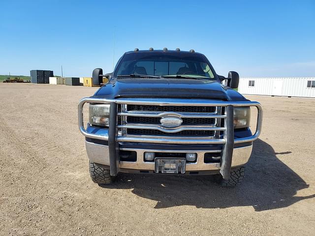 Image of Ford F-250 equipment image 2
