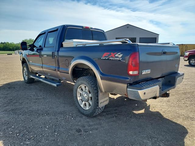 Image of Ford F-250 equipment image 4
