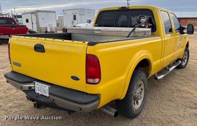 Image of Ford F-250 equipment image 4